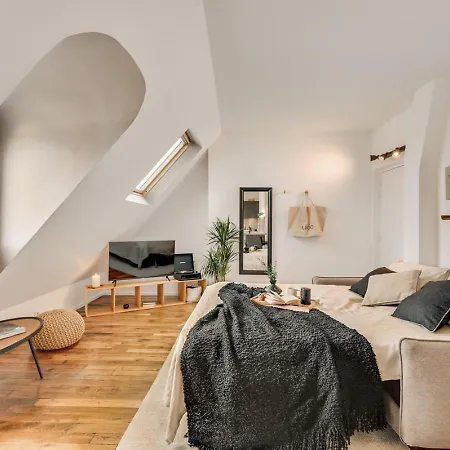 Апартаменты Castro - 1 A Champs De Mars