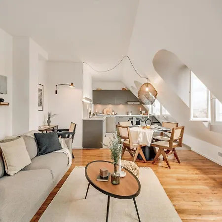 Castro - 1 A Champs De Mars Апартаменты